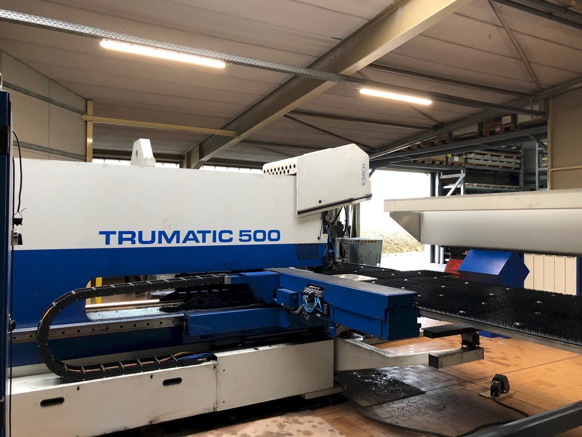Frontansicht der Trumpf Trumatic 500 Maschine