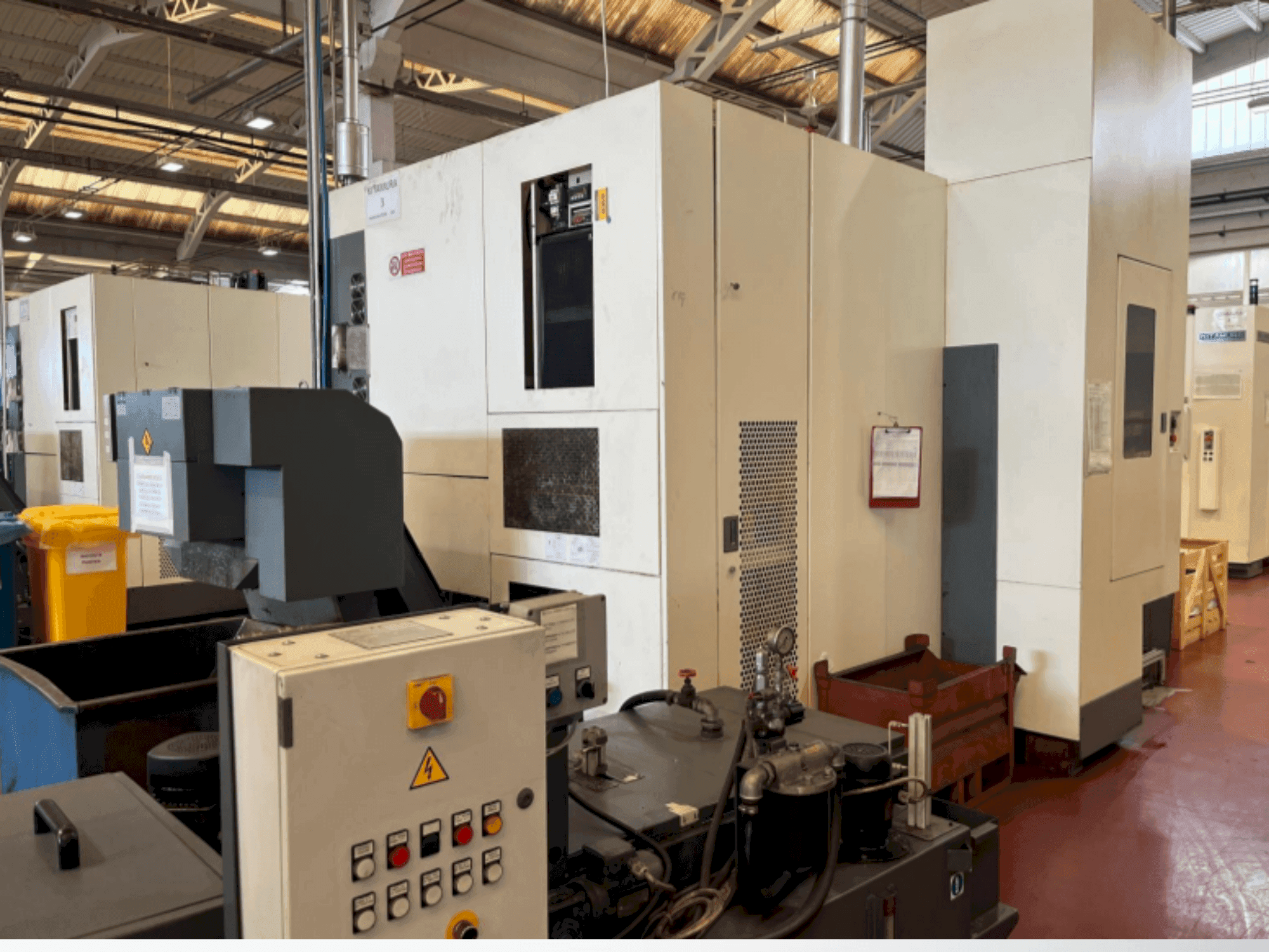 Frontansicht der Kitamura Mycenter-HX500iTGA  Maschine