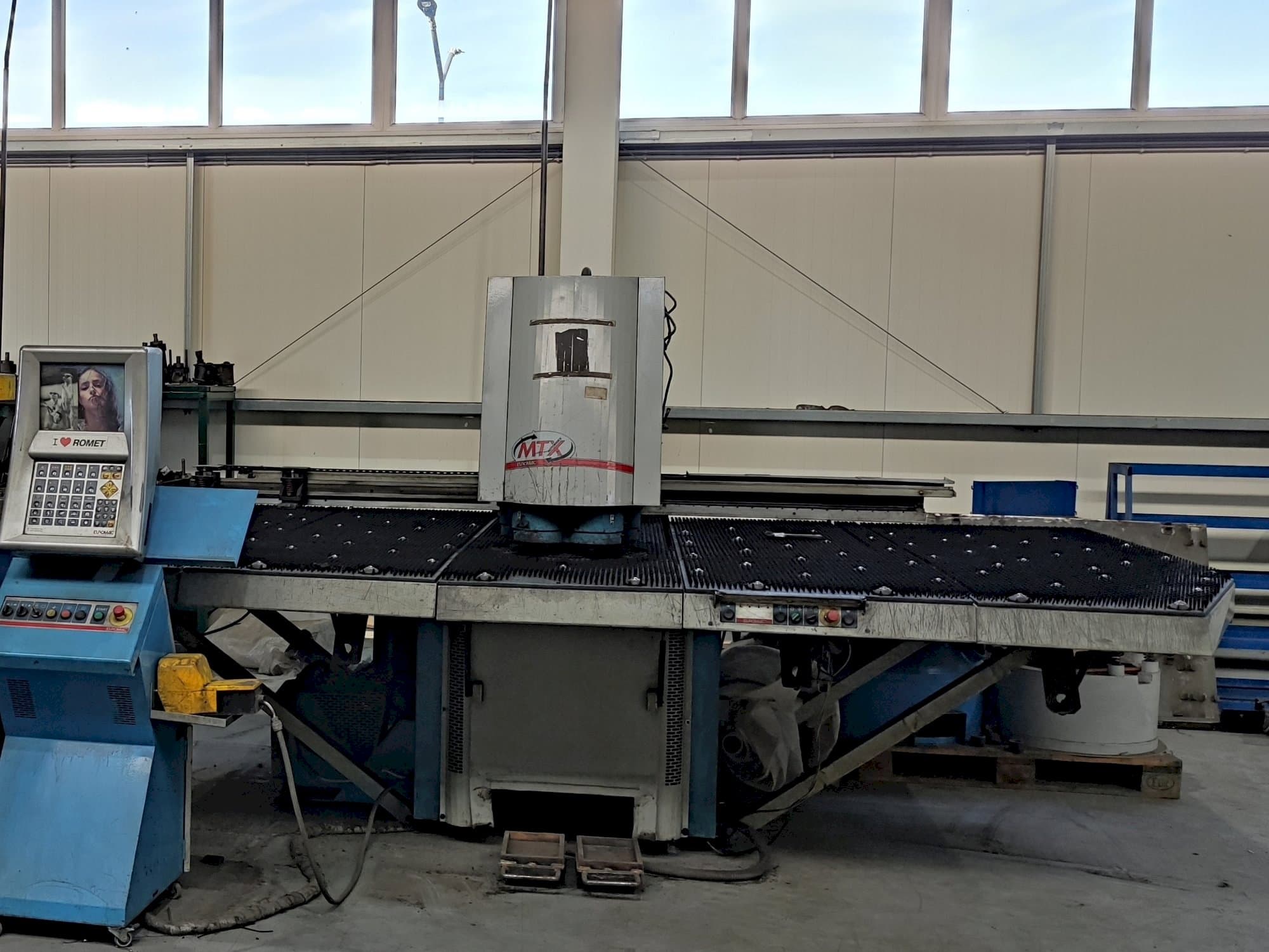 Frontansicht der Euromac MTX INDEX Maschine