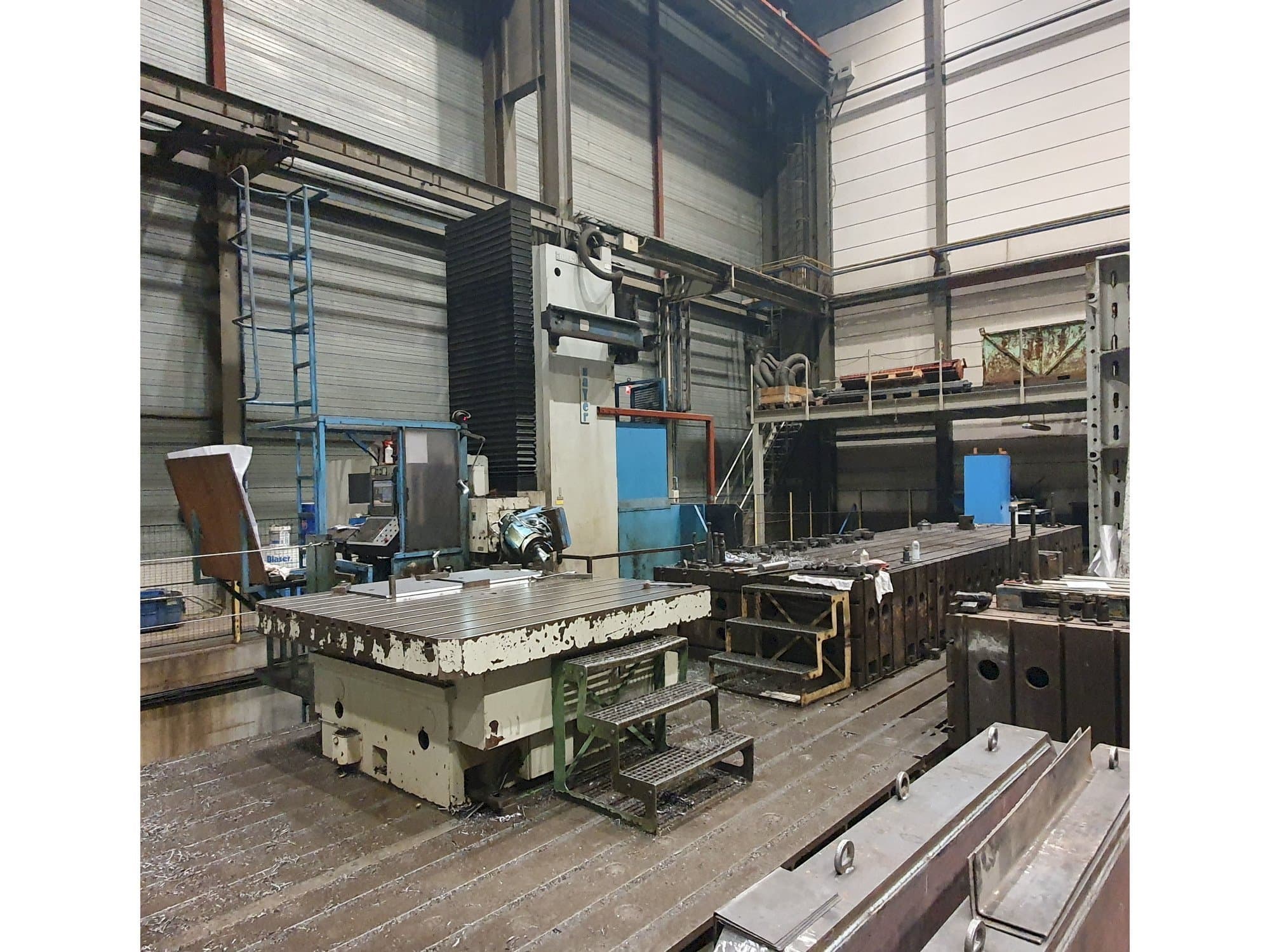 Frontansicht der Zayer 30-KCU-12000  Maschine