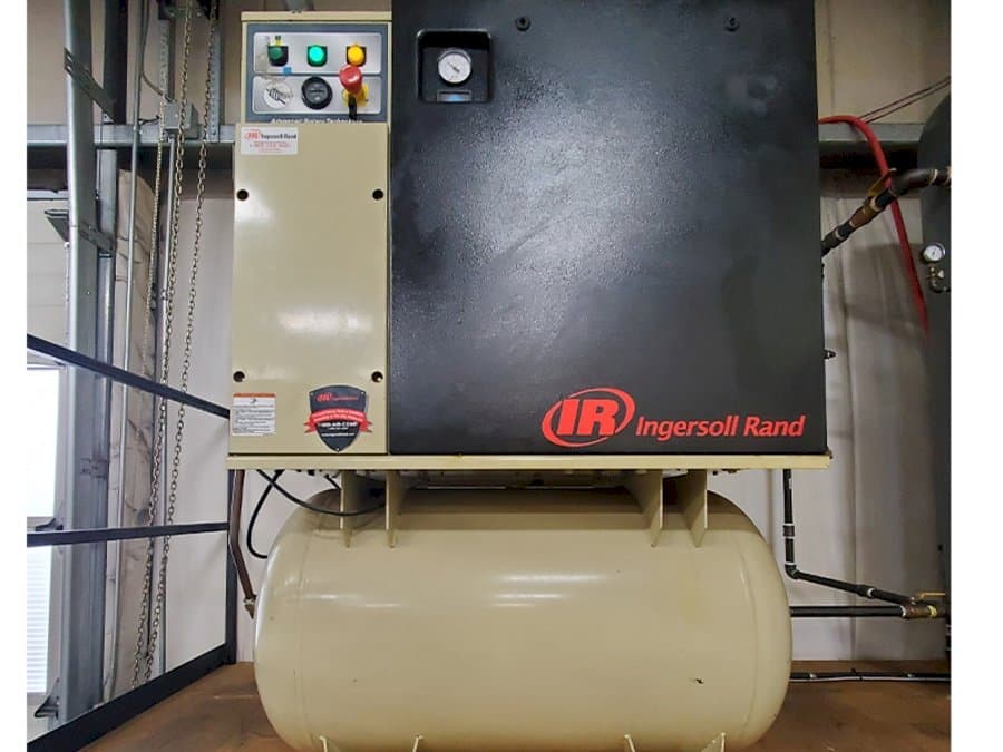 Frontansicht der Ingersoll Rand UP6-15cTAS-125 Maschine