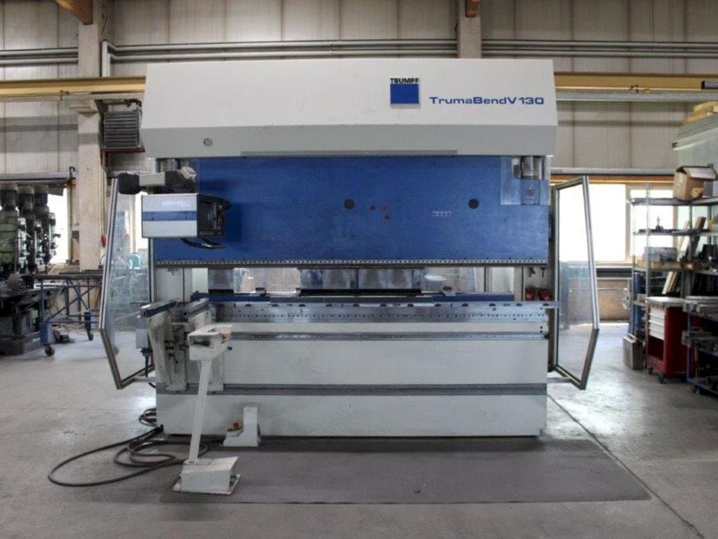Frontansicht der Trumpf TrumaBend V130 Maschine