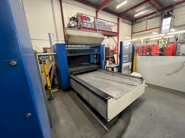 Frontansicht der Messer Easylas Maschine