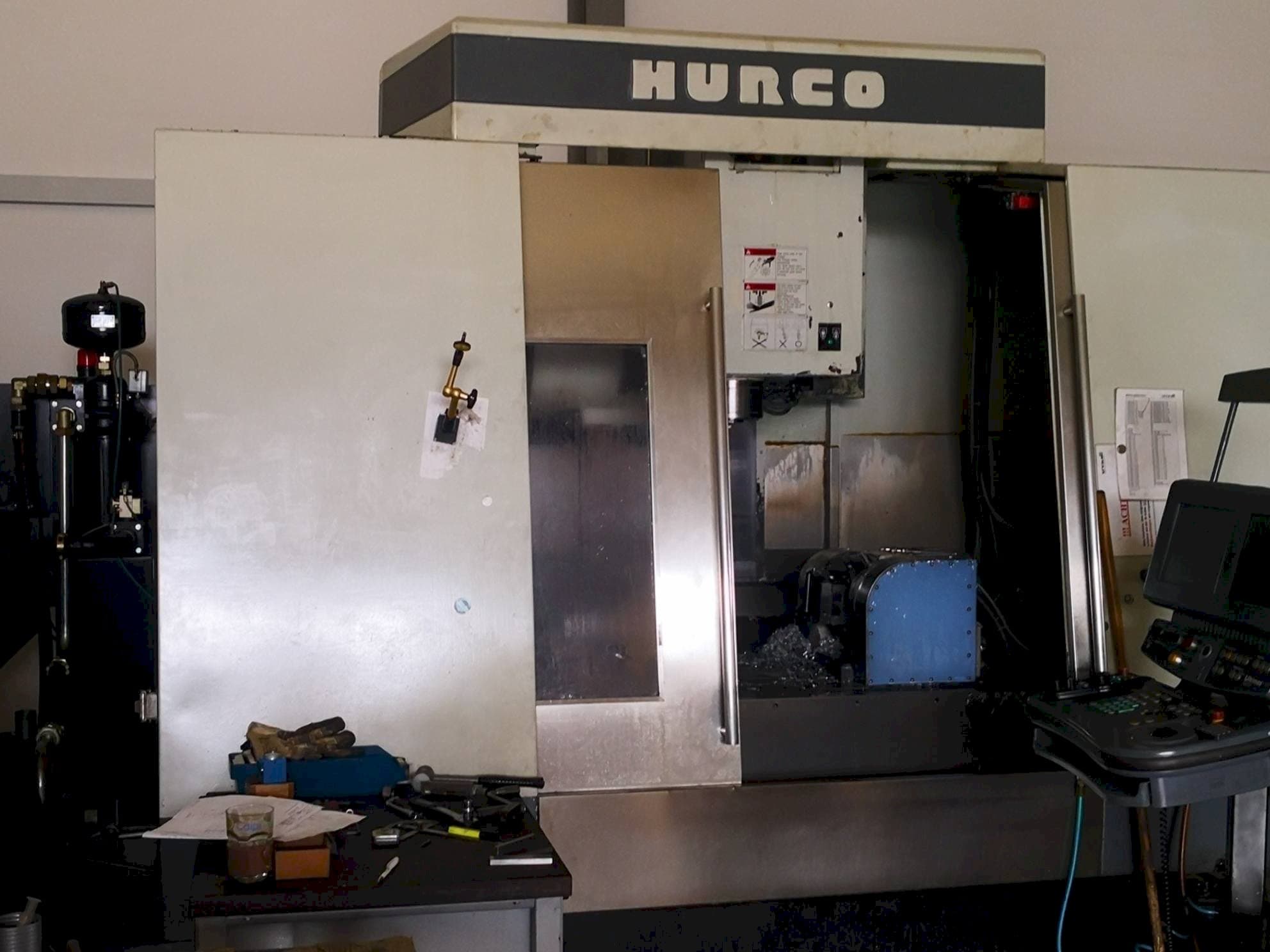 Frontansicht der Hurco VM 50/40T Maschine
