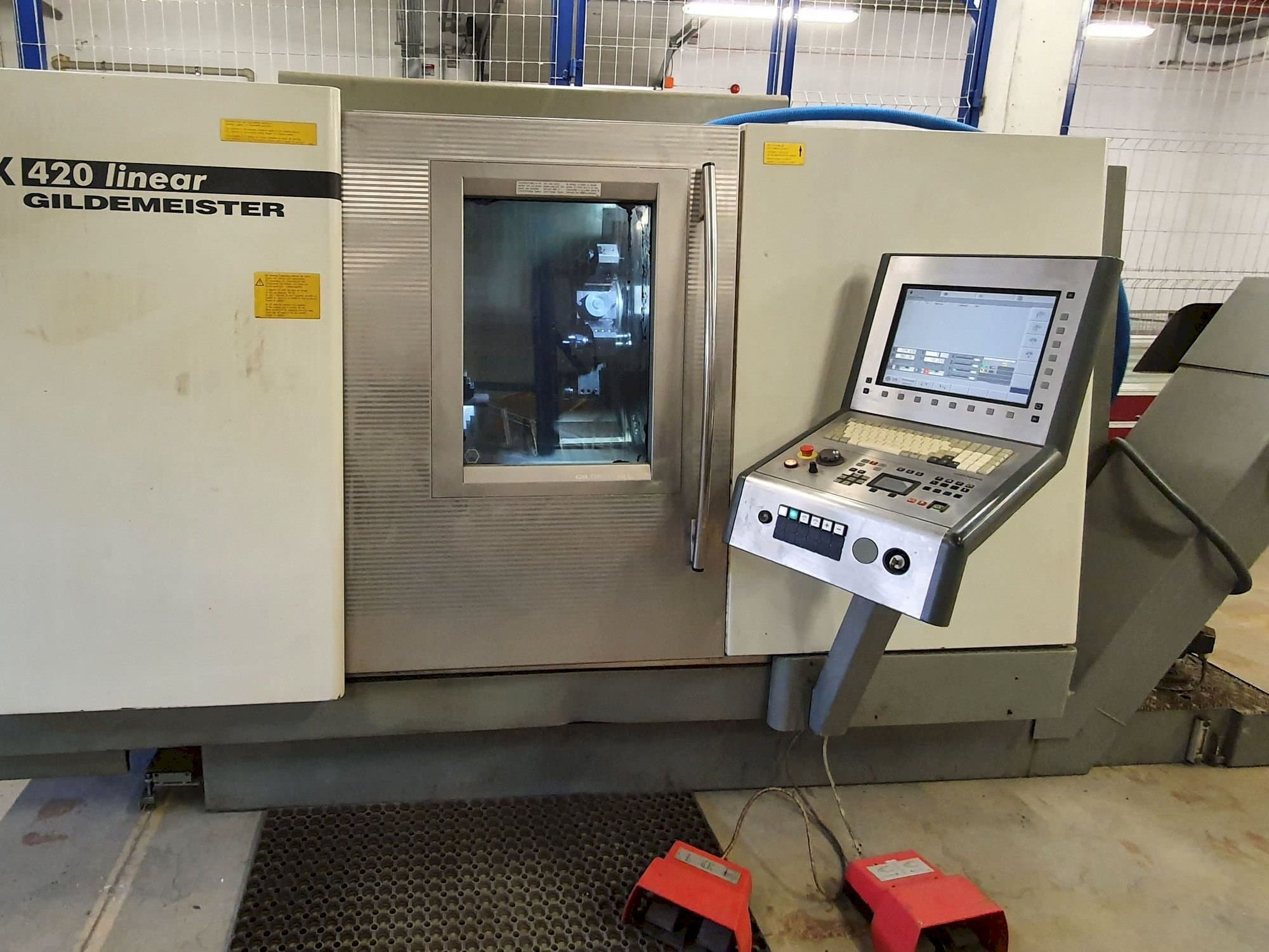 Frontansicht der Gildemeister CTX 420 linear Maschine