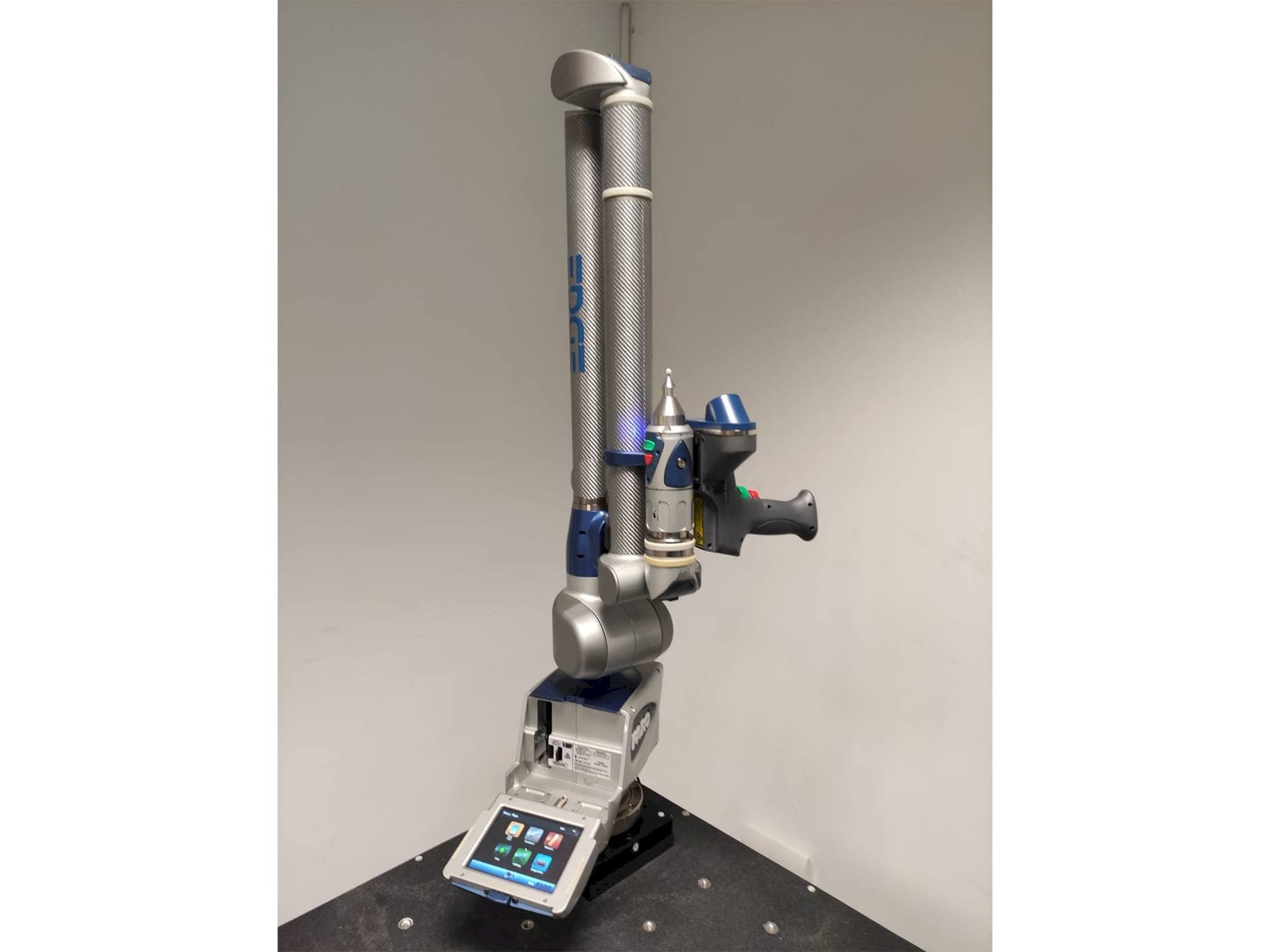 Frontansicht der Faro Edge ScanArm 2.7  Maschine