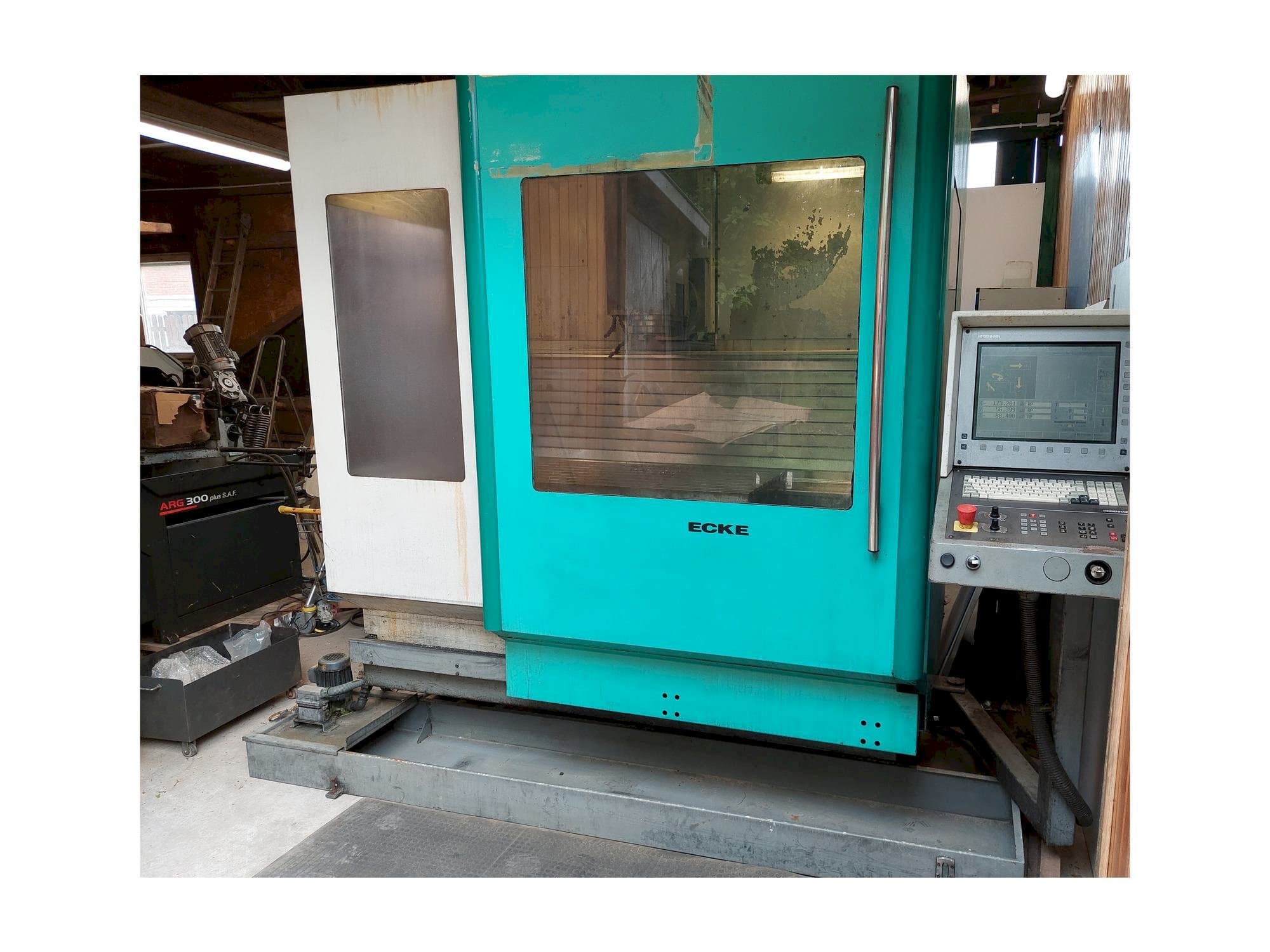 Frontansicht der DECKEL MAHO DMU 60 E  Maschine