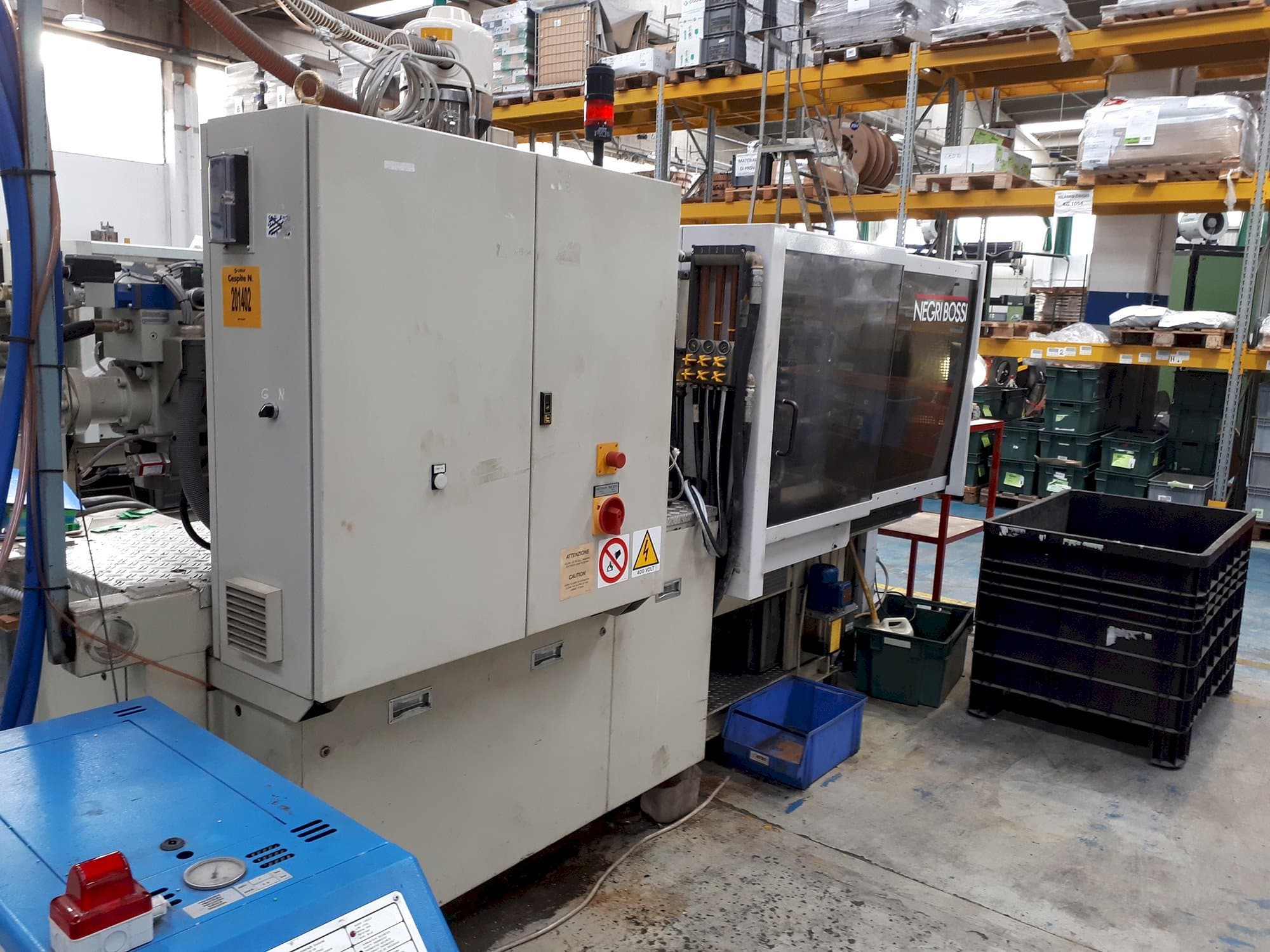Linke Ansicht der Negri Bossi V 70-200 Maschine
