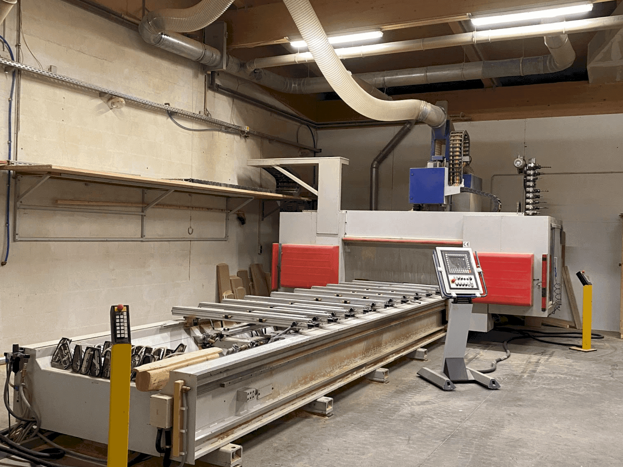 Frontansicht der MAKA FPM 470  Maschine