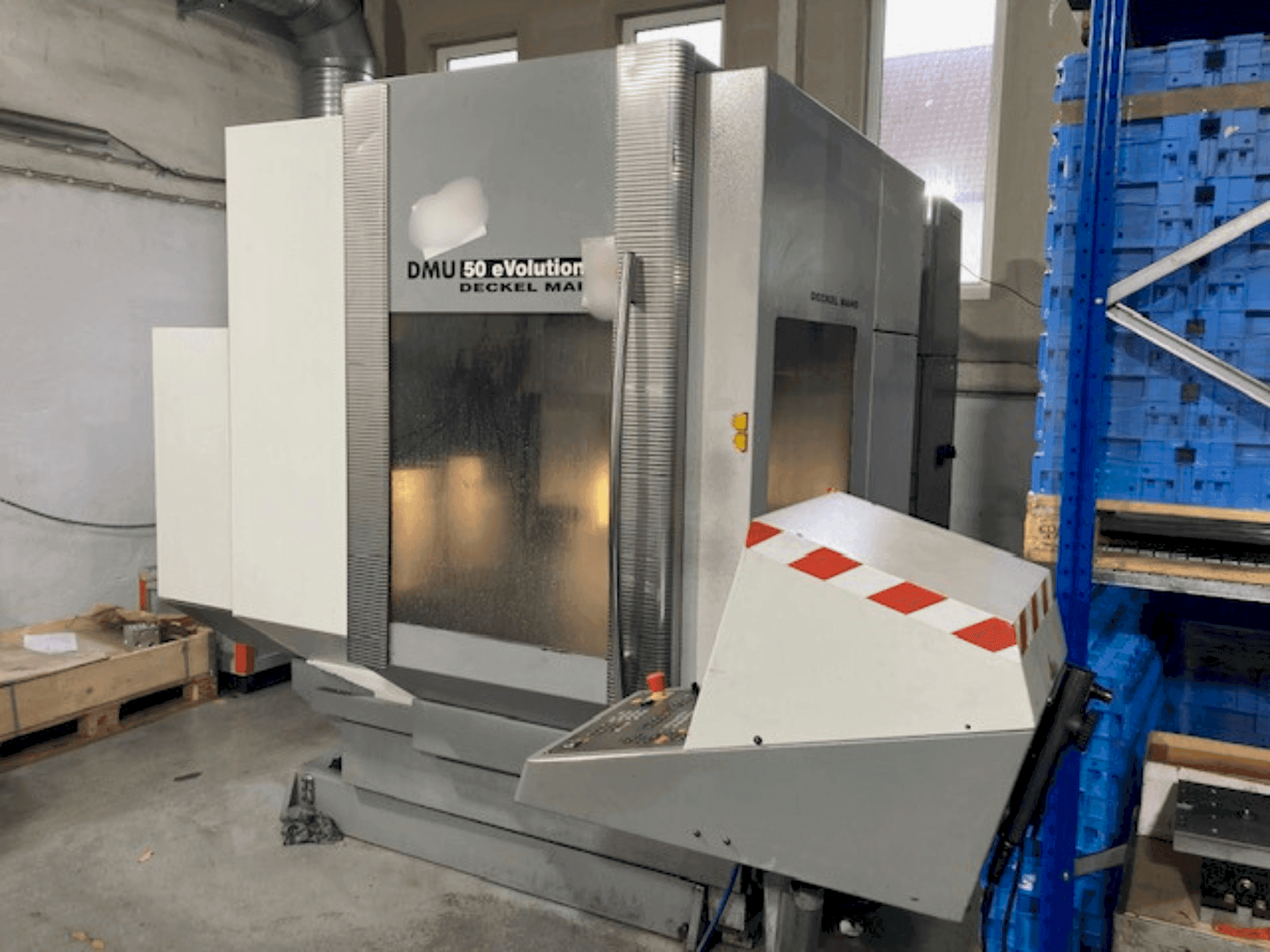 Frontansicht der DMG MORI DMU 50 evolution  Maschine