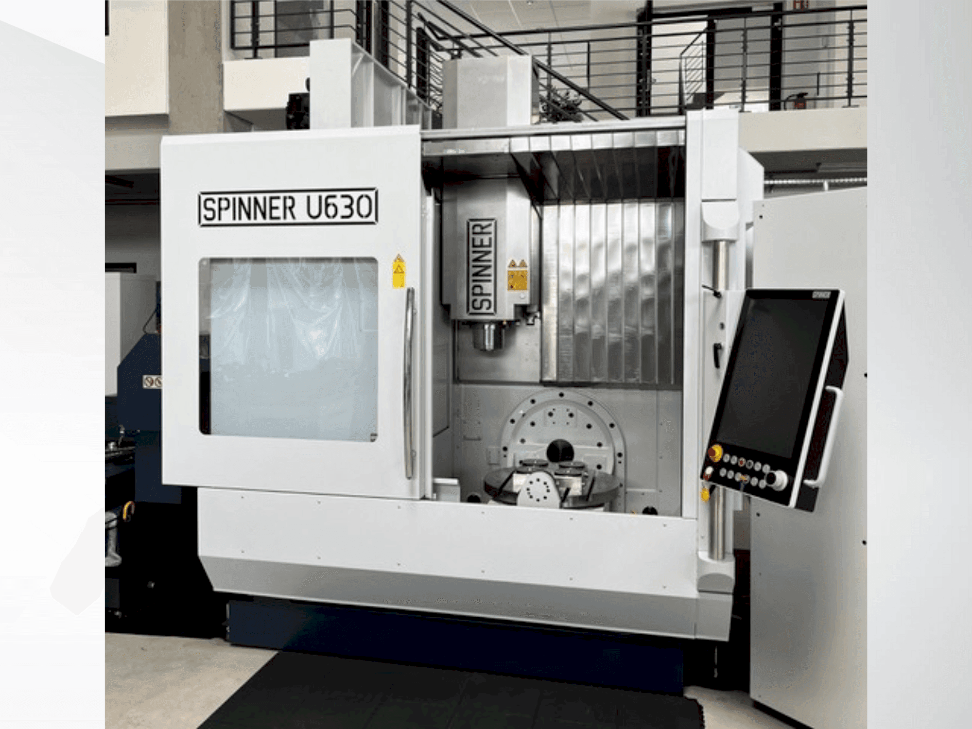 Frontansicht der SPINNER U5-630- 54T  Maschine