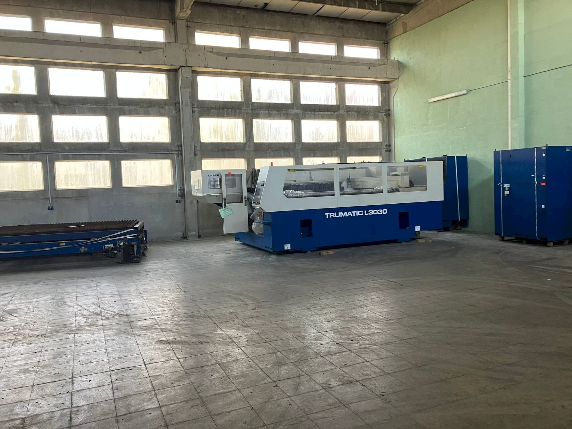 Frontansicht der Trumpf Trumatic L3030 Maschine