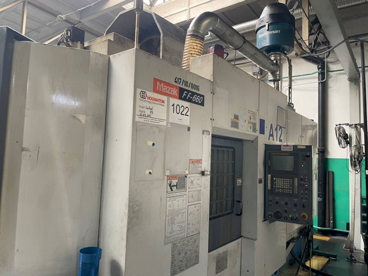 Frontansicht der Mazak FF-660 Maschine