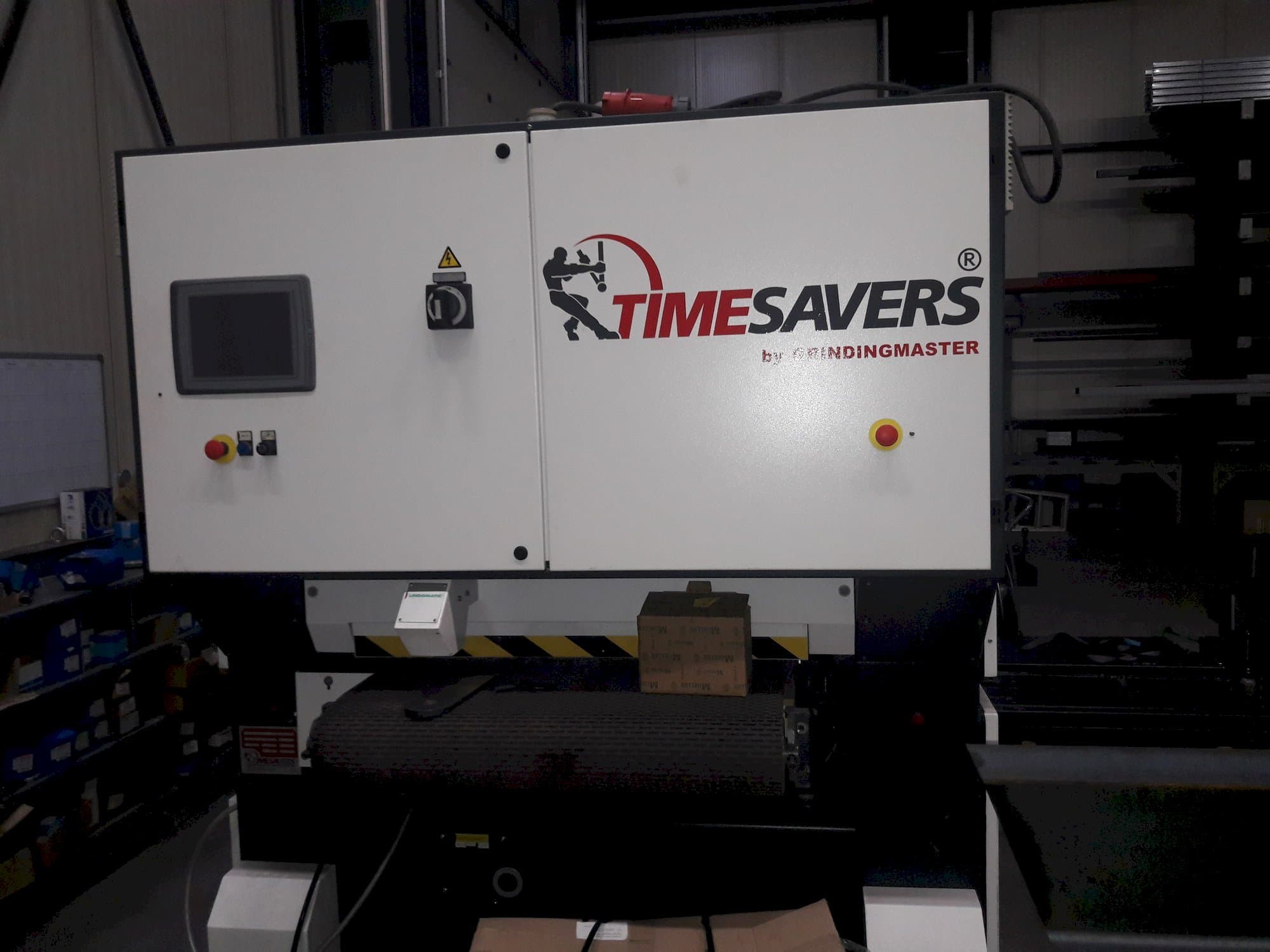 Frontansicht der TIMESAVERS 42-SERIE-900-WWB-S  Maschine