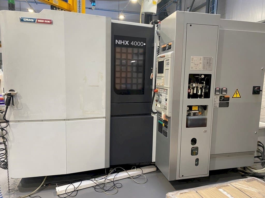 Frontansicht der DMG Mori Seiki NHX4000 Maschine