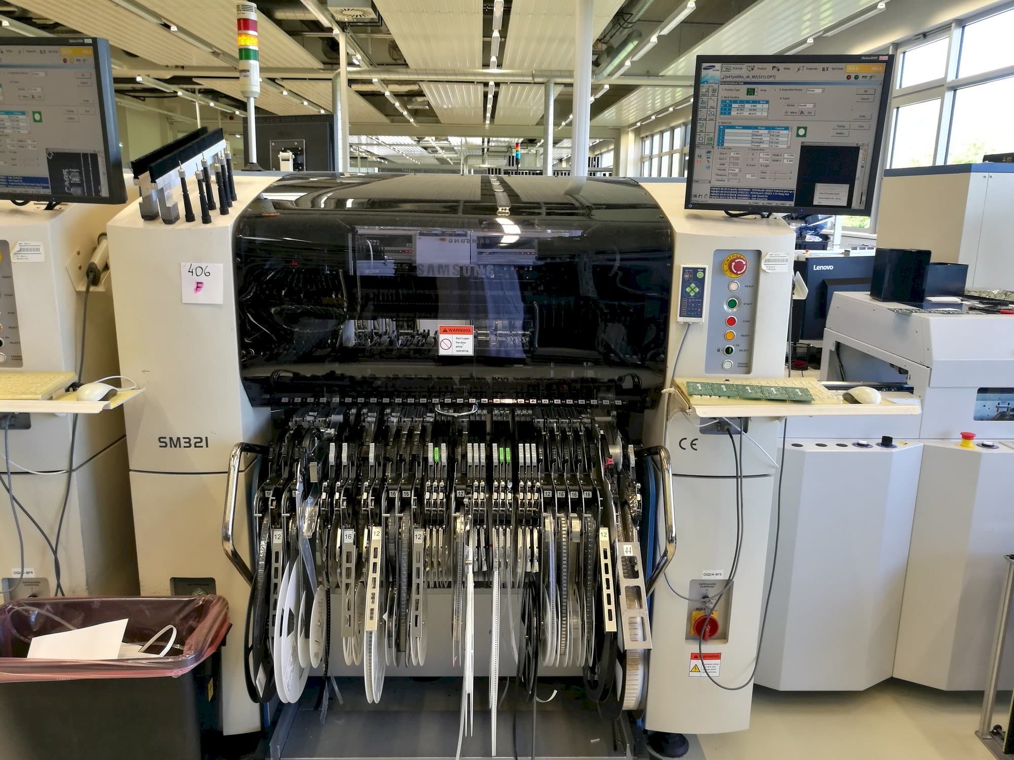 Frontansicht der Samsung SM 321  Maschine