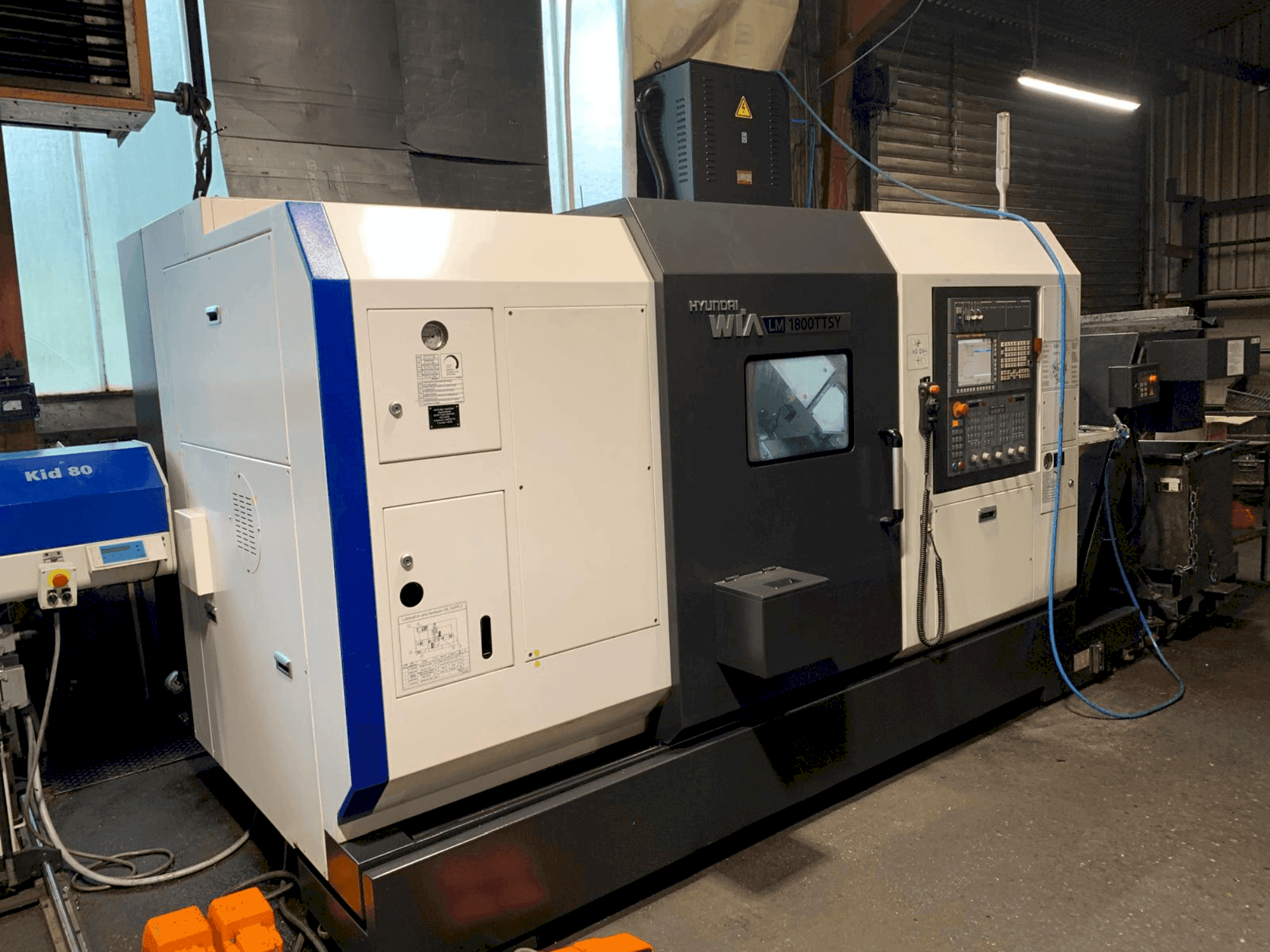 Frontansicht der Hyundai Wia LM 1800TTSY  Maschine