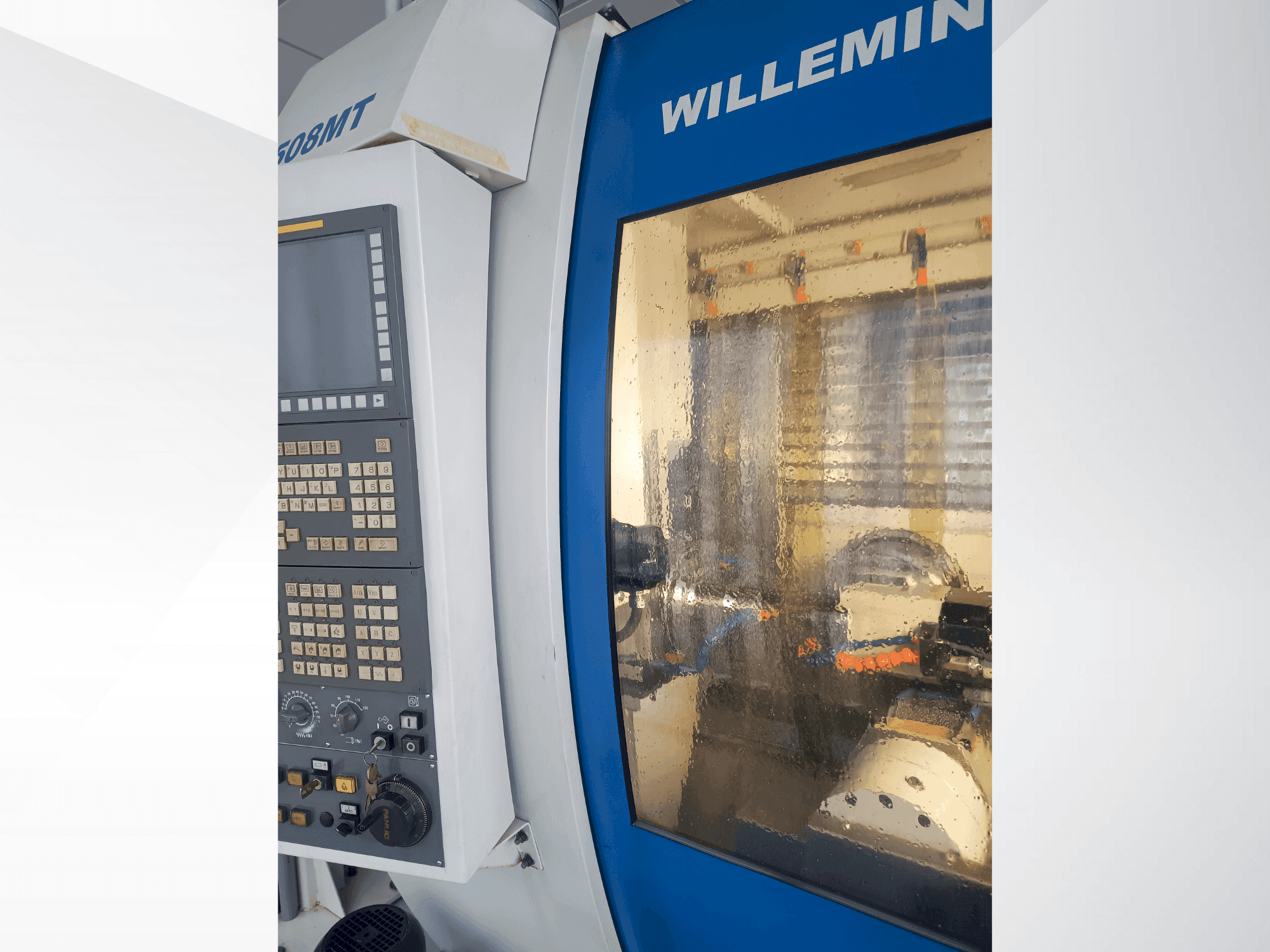 Frontansicht der WILLEMIN-MACODEL 508MT-195  Maschine