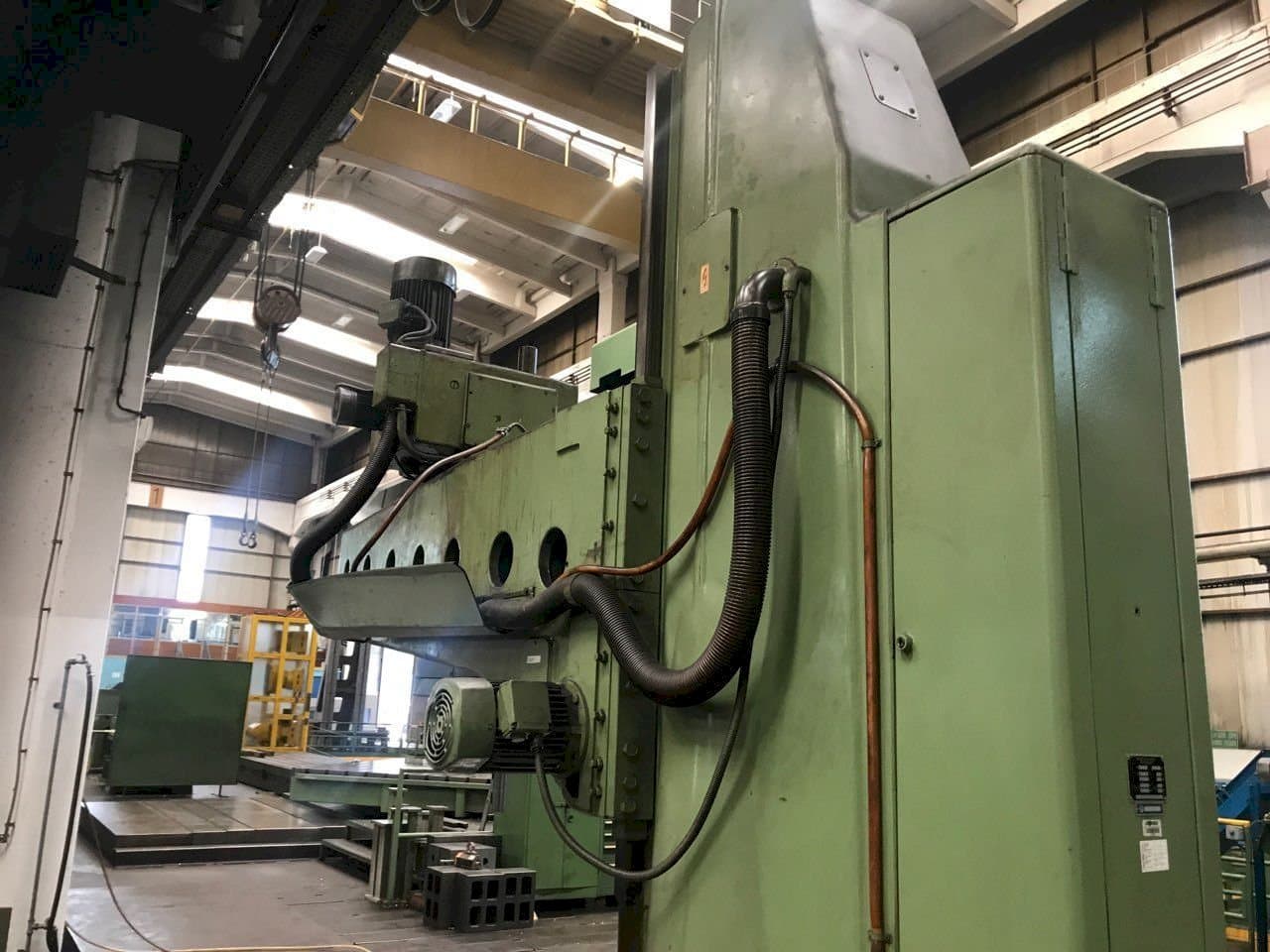 Frontansicht der TOS Vrp 8 A Maschine