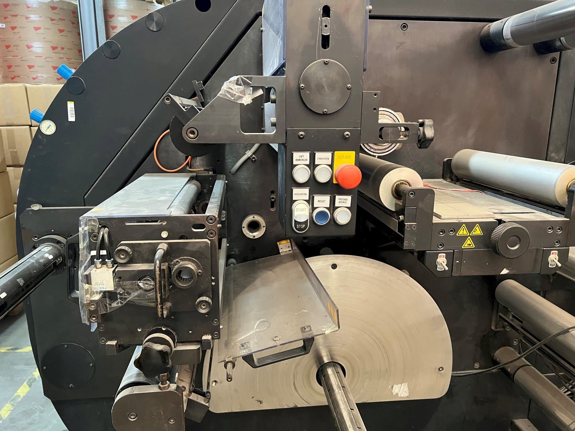 Frontansicht der FLEXOR 380B Maschine