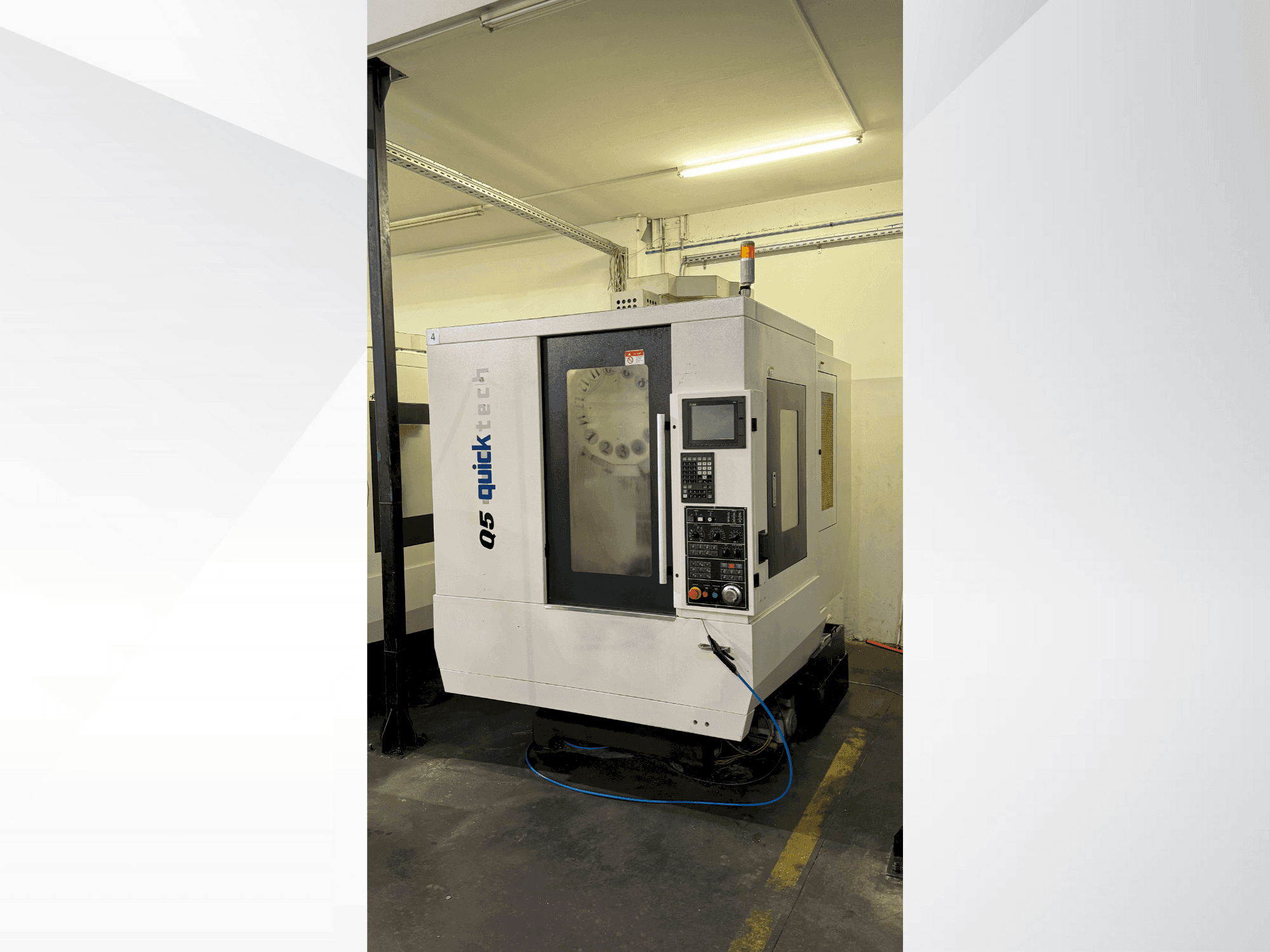 Frontansicht der Quick-Tech Q5 Maschine