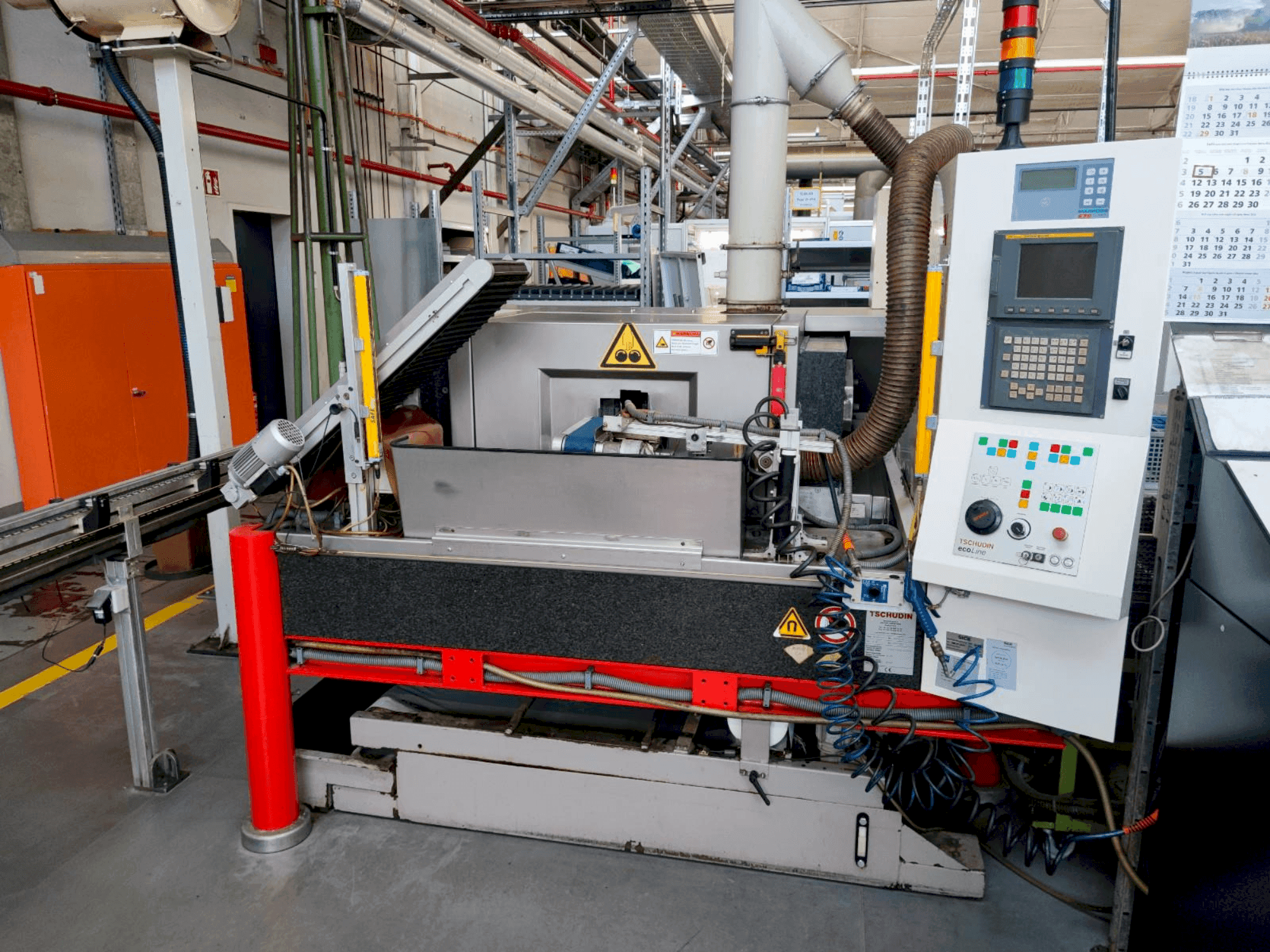 Frontansicht der TSCHUDIN ecoLINE 400 Maschine