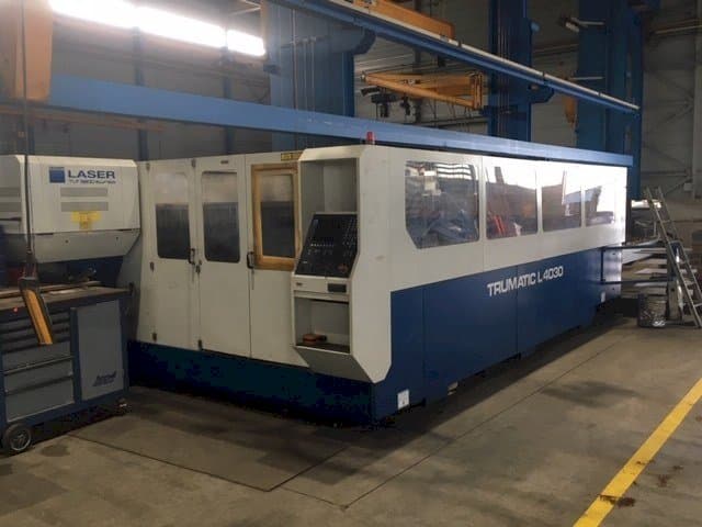 Frontansicht der Trumpf Trumatic L4030 Maschine
