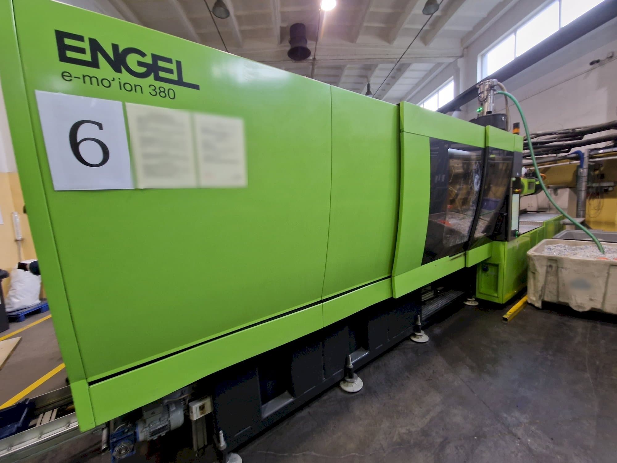Frontansicht der Engel e-motion 2440/380 T  Maschine