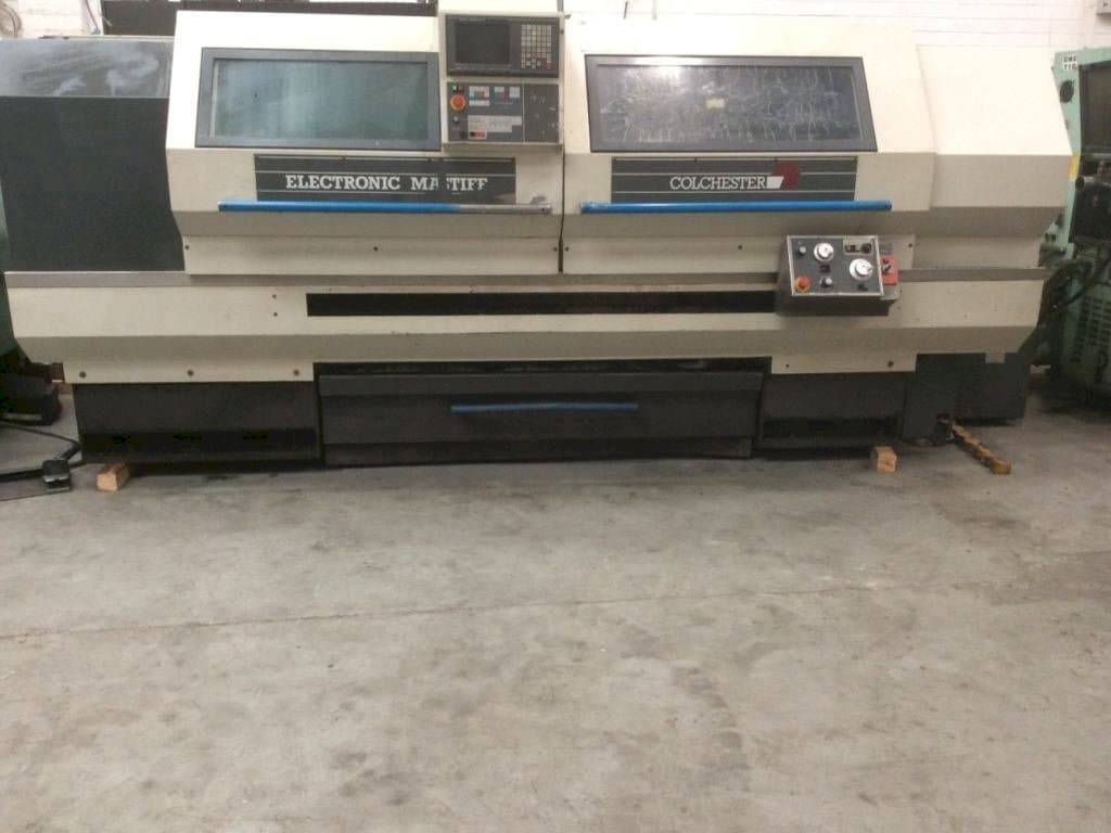 Frontansicht der Colchester Electronic Mastiff Maschine