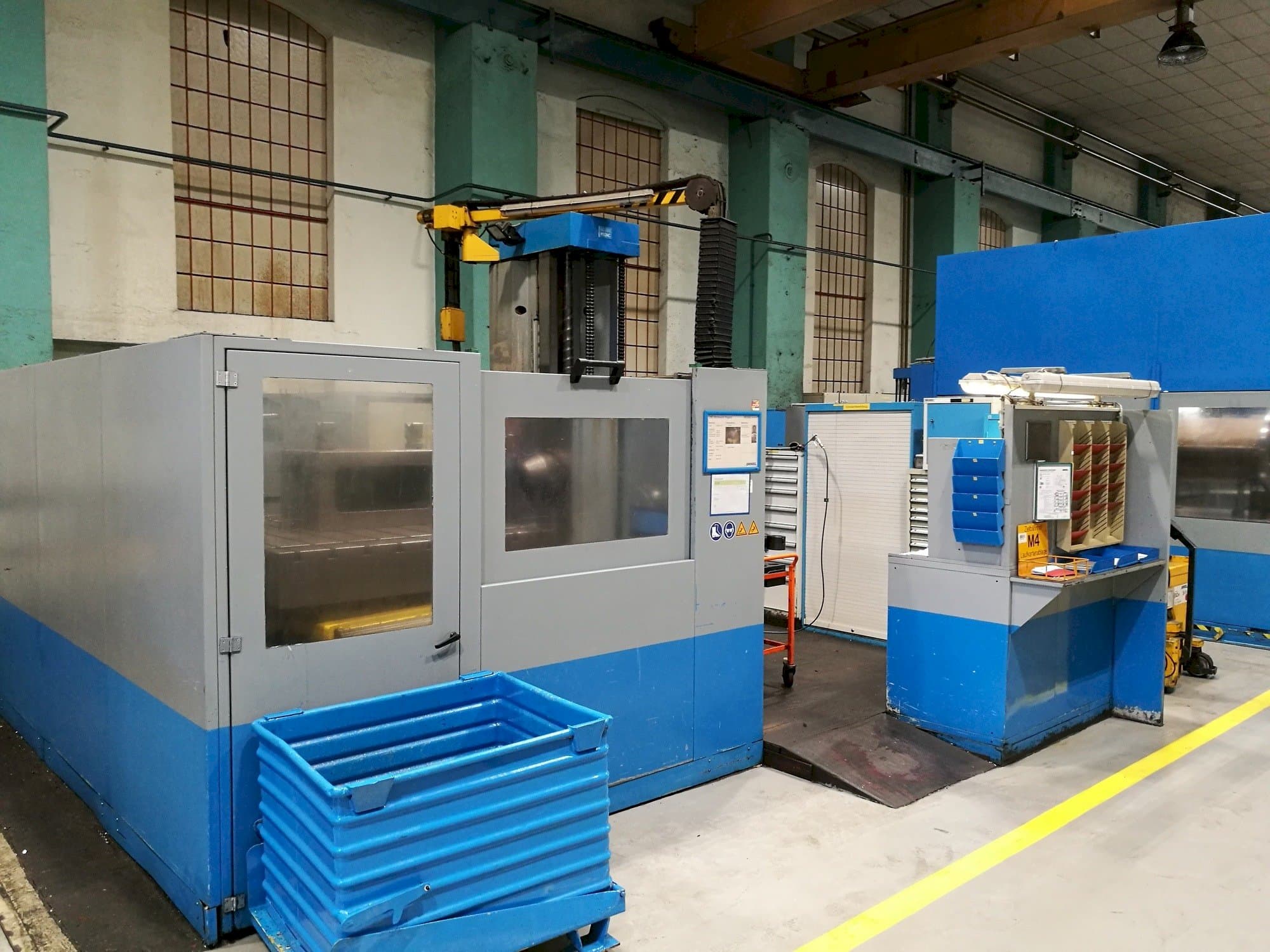 Linke Ansicht der PEGARD AF 130 S Maschine
