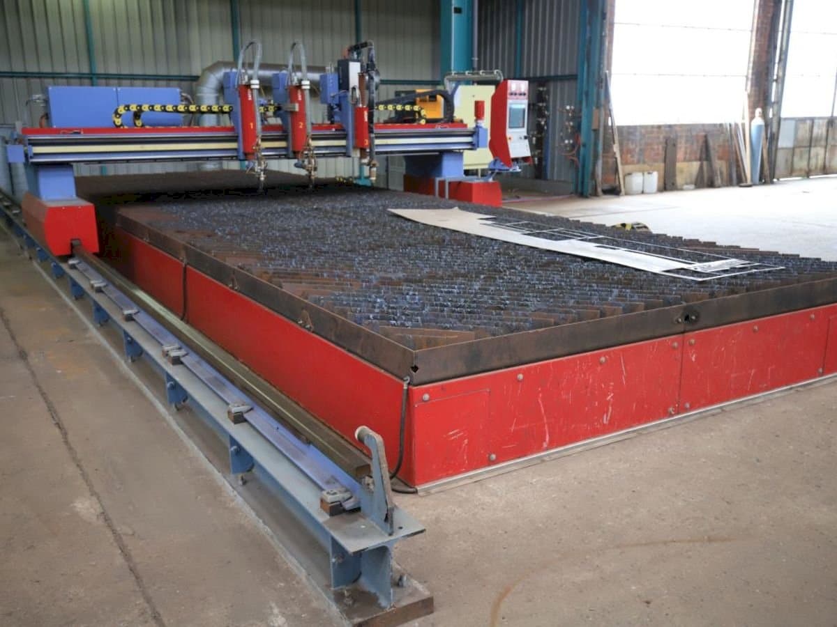 Frontansicht der SATO LS 3500 Maschine