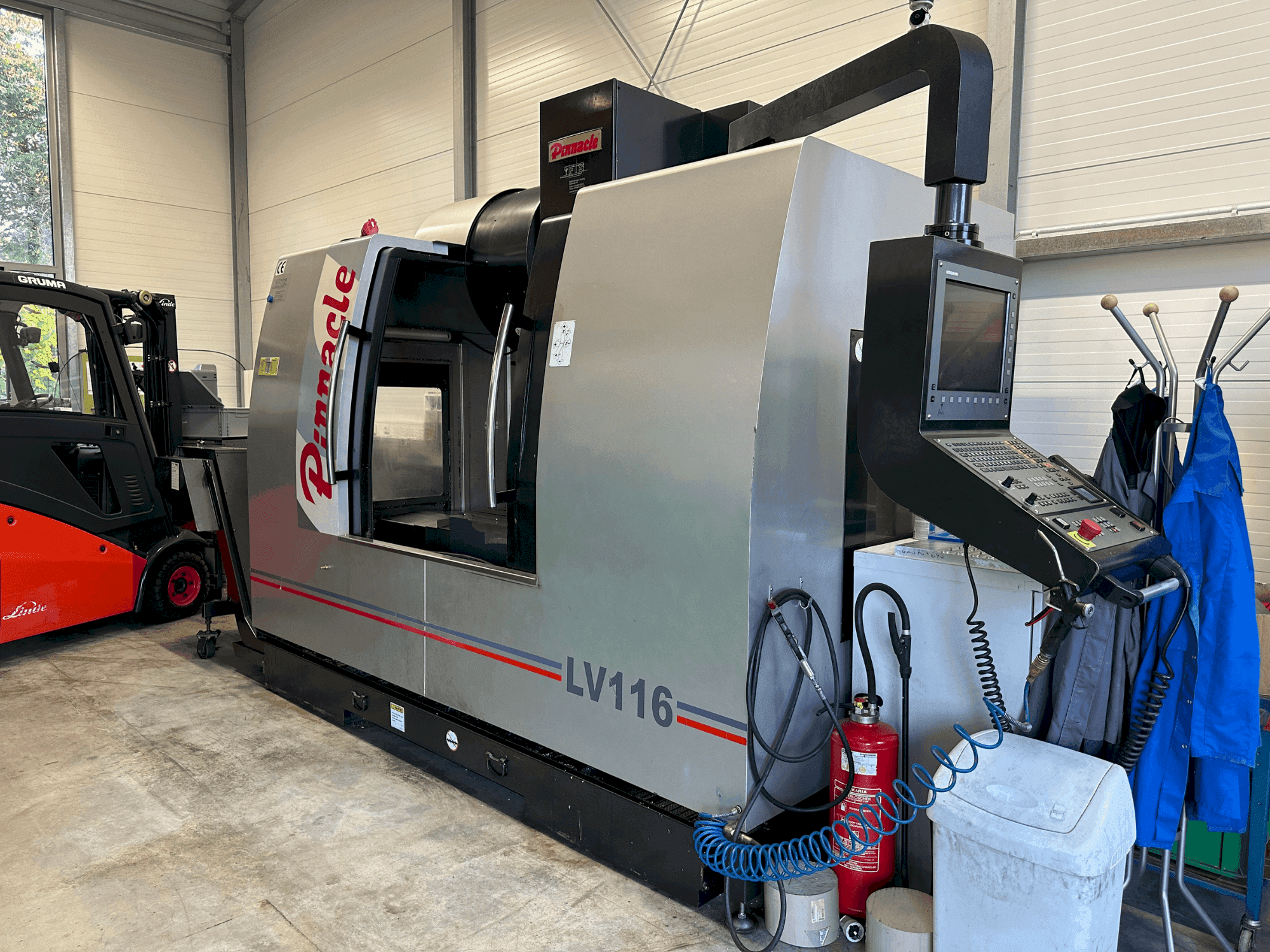 Frontansicht der Pinnacle LV116 Maschine