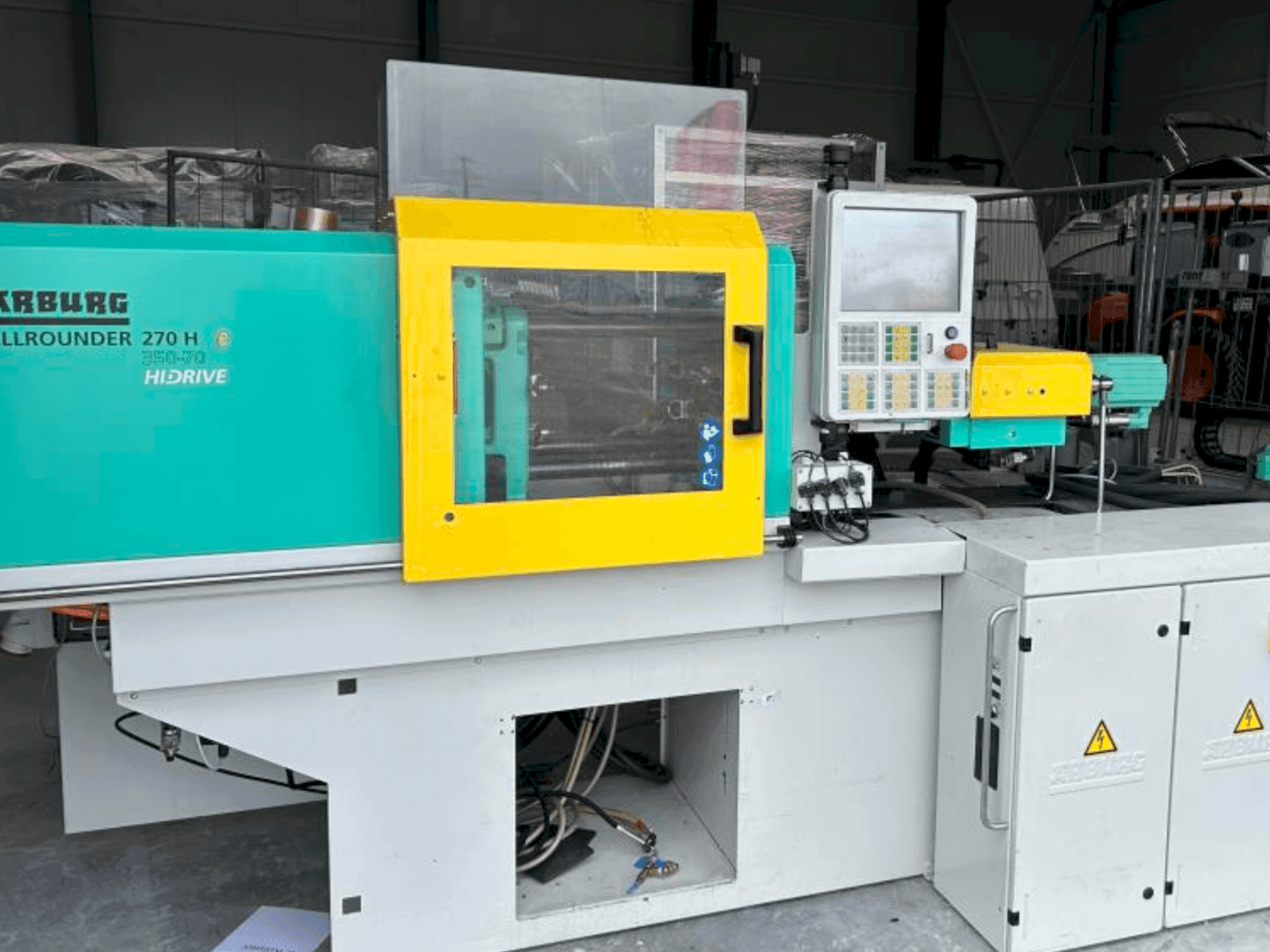 Frontansicht der Arburg Allrounder 270 H 350-70  Maschine