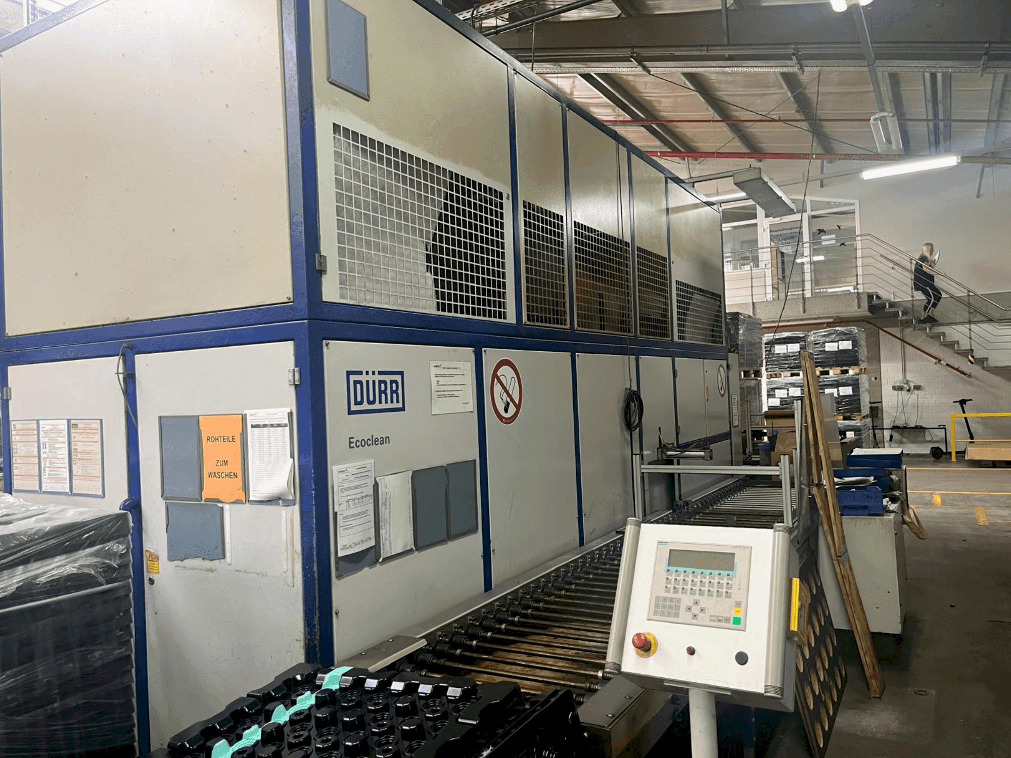 Frontansicht der DÜRR Universal 71C (2003)  Maschine