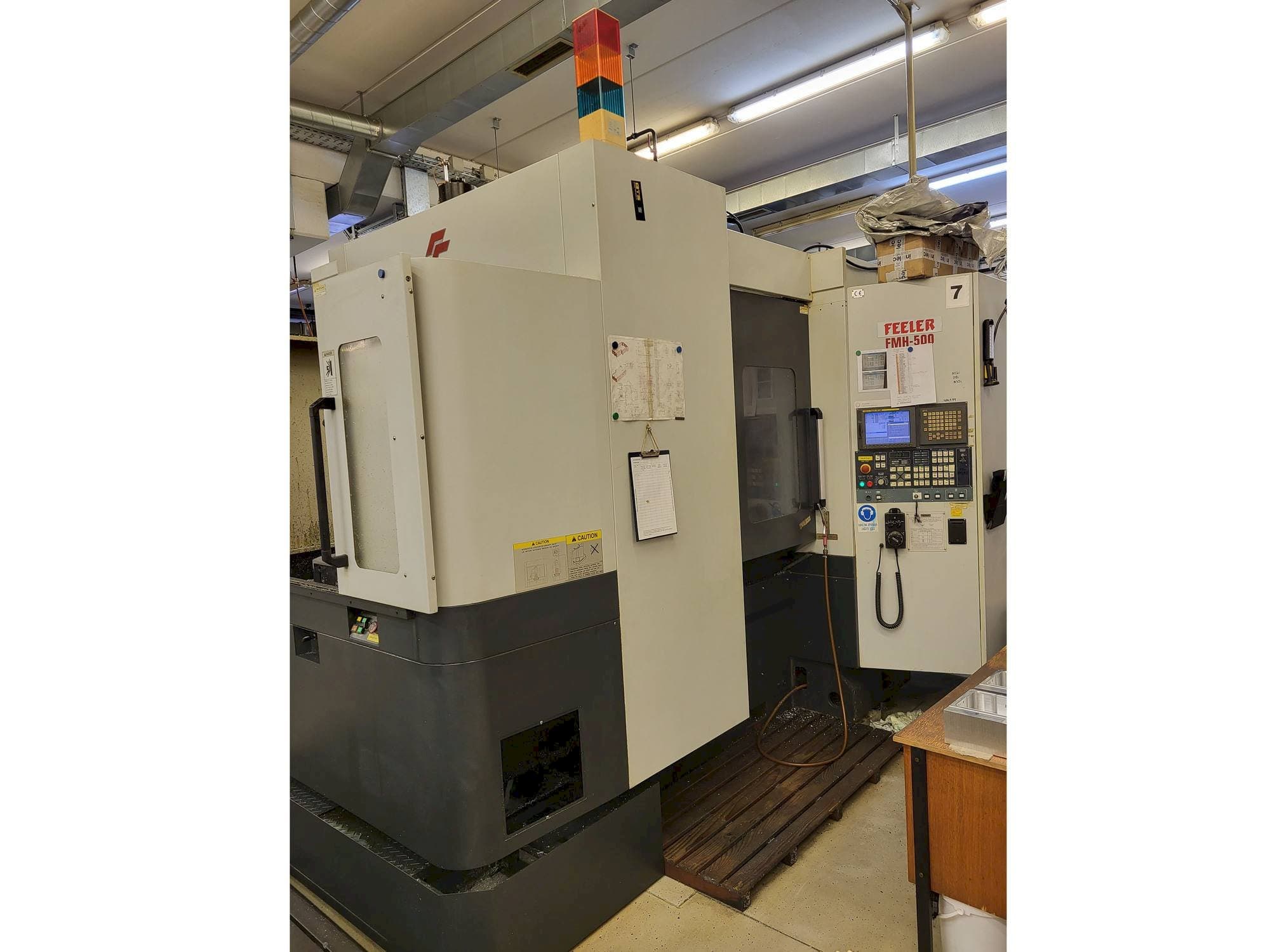Frontansicht der Feeler FMH-500 Maschine
