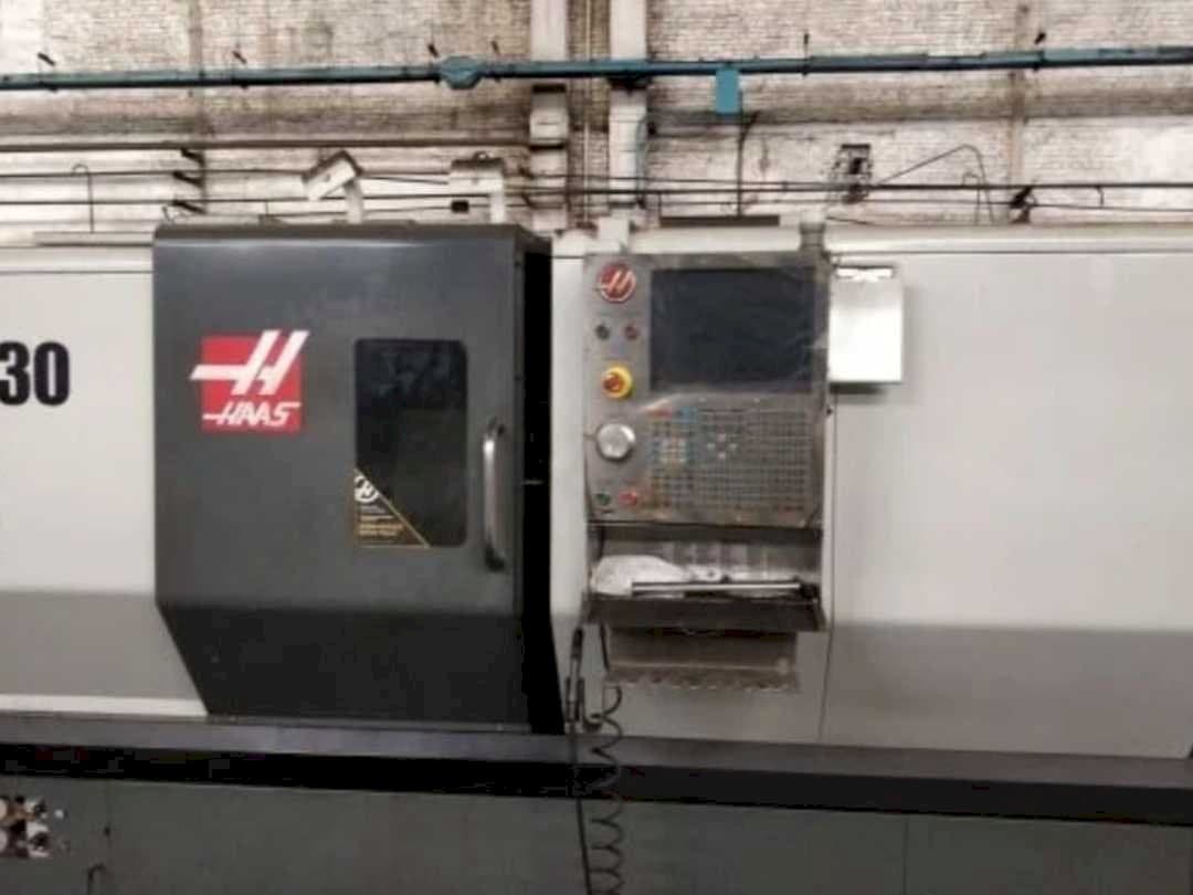 Frontansicht der HAAS ST-30 Maschine