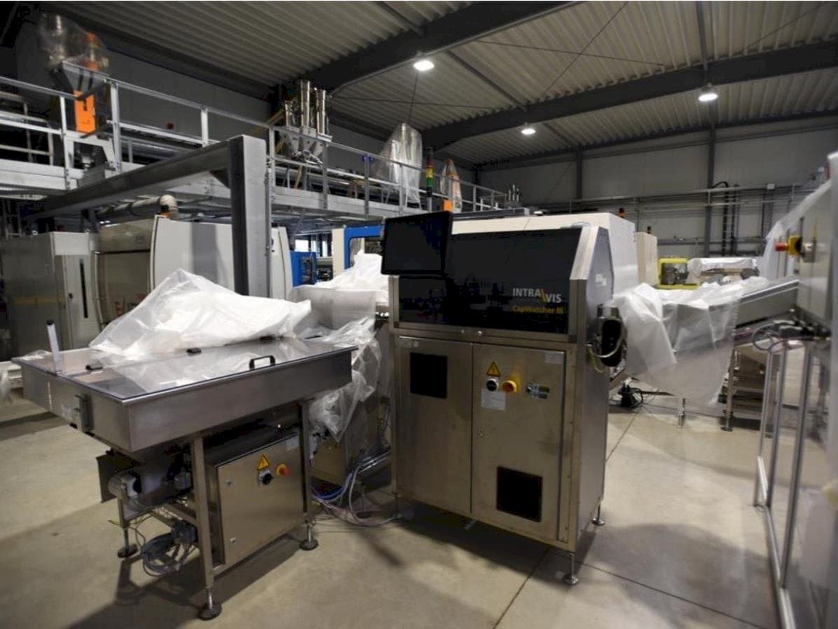 Frontansicht der INTRAVIS Capwatcher 6275 Maschine