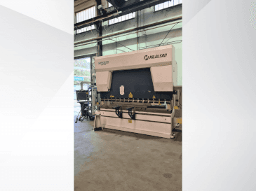Frontansicht der HILALSAN Advanced Cap 3320 Maschine