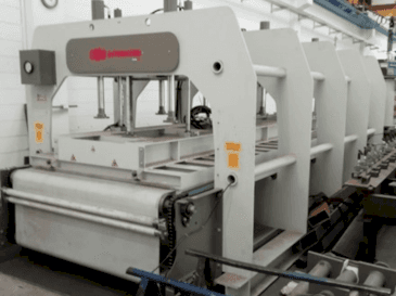 Frontansicht der CMB PFR-CCL Maschine