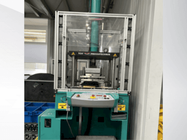 Frontansicht der TOX MAG 008.261.A.001  Maschine