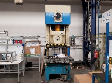 Frontansicht der AIDA NC1-150  Maschine