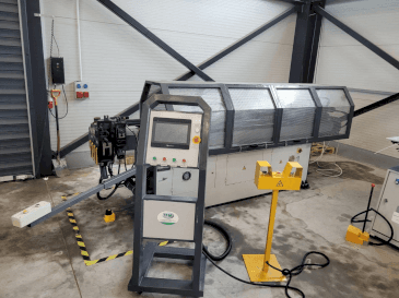 Frontansicht der TFM GM-SB-38CNC- 2A1S  Maschine