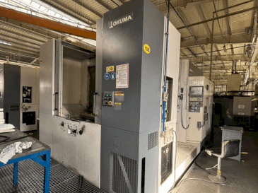 Frontansicht der Okuma MA 600 HB Maschine