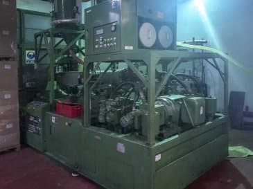 Rechte Ansicht der NISSEI ASB 650 EXH Maschine
