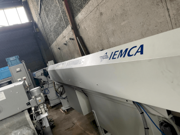 Frontansicht der IEMCA Master 80  Maschine