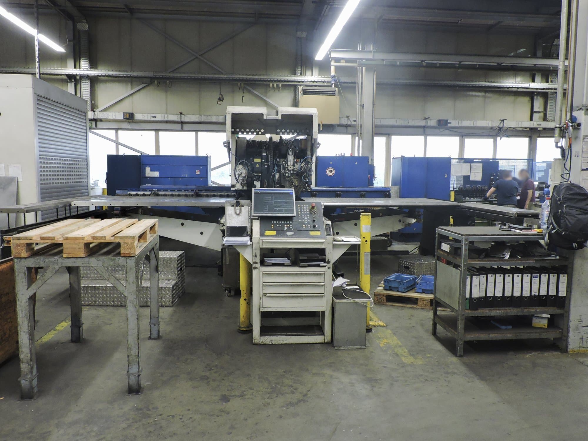 Frontansicht der Trumpf Trumatic 600L Maschine