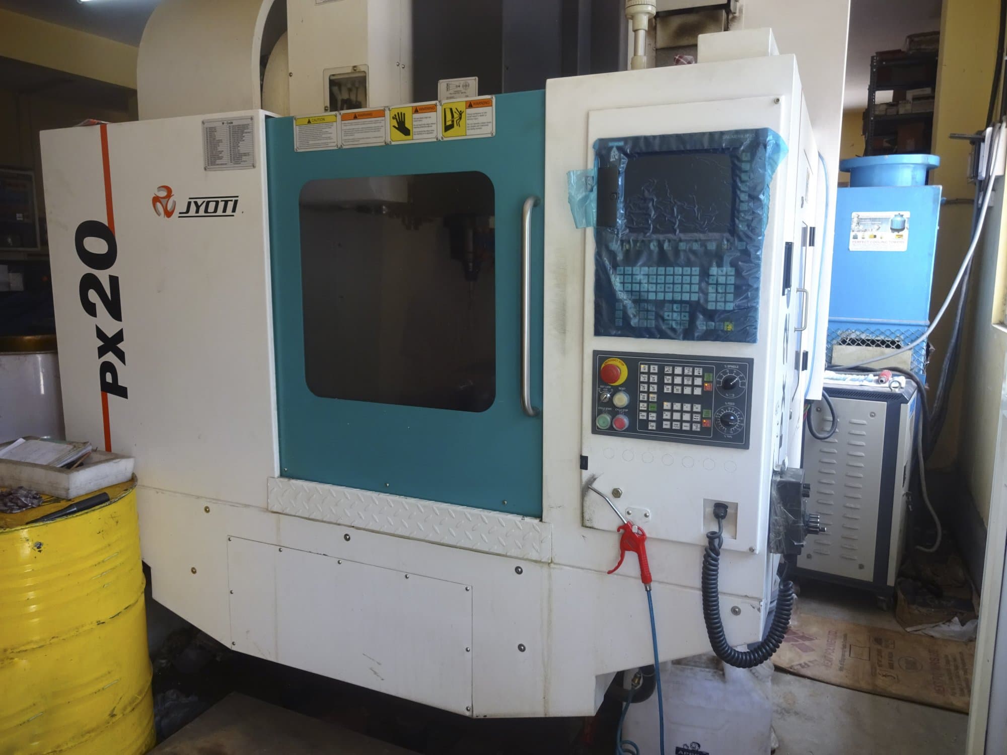 Frontansicht 1 der JYOTI PX-20 Maschine