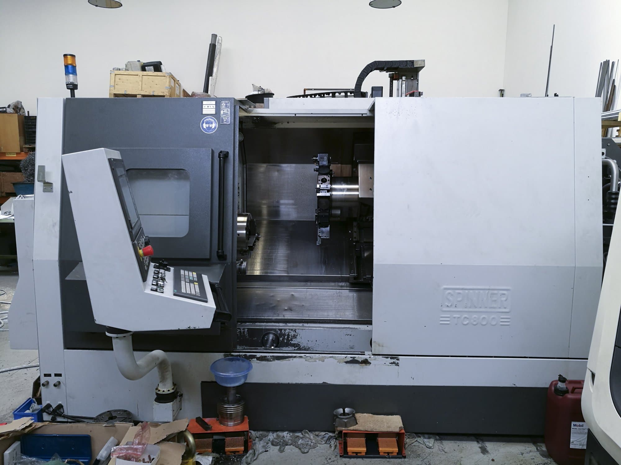 Frontansicht der SPINNER TC80077 SMCY Maschine