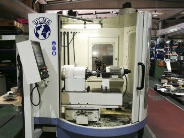Frontansicht der UT.MA P20 CNC Maschine