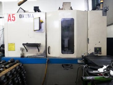 Frontansicht der Okuma MA-50HA Maschine